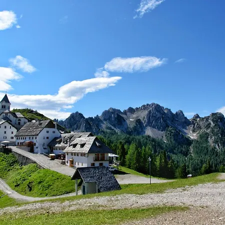 Rifugio Al Santuario Penzion Tarvisio